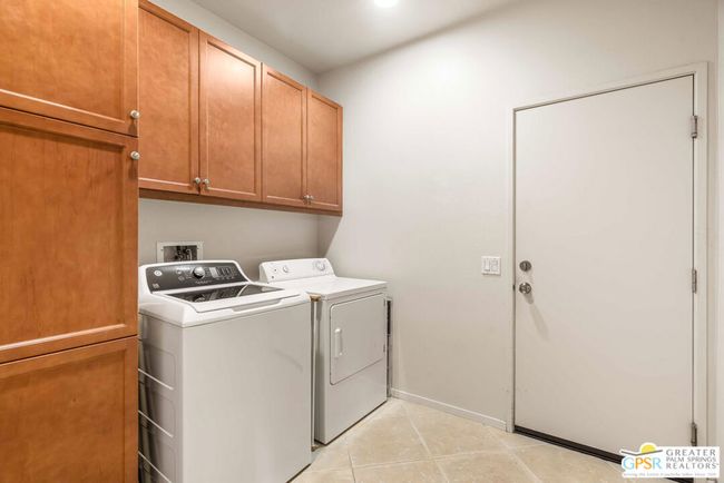 1490 Yermo Dr N, Townhouse with 3 bedrooms, 3 bathrooms and 4 parking in Palm Springs CA | Image 39
