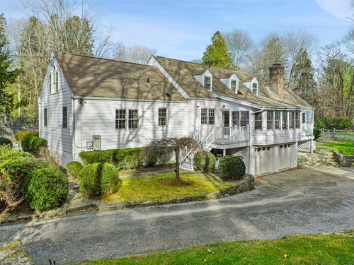 46 Middle Patent Rd, Bedford, NY, 10506-1512 | Card Image