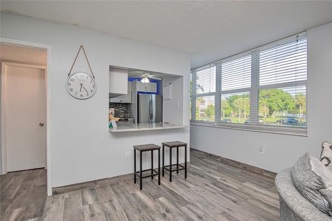 APT-207 - 9410 Tangerine Pl, Condo with 2 bedrooms, 2 bathrooms and null parking in Davie FL | Image 9