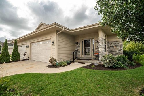 3417 Walnut Trl, Waukesha, WI, 53188 | Card Image