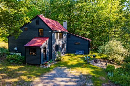 106 Millbrook Rd, Sunderland, VT, 05250-9632 | Card Image