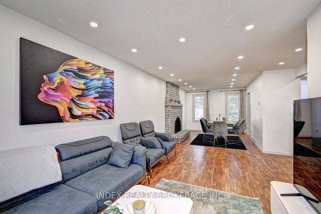 30 Maxwell Dr, House other with 4 bedrooms, 3 bathrooms and 4 parking in Kitchener ON | Image 10