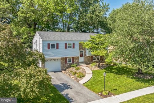 1210 Gross Dr, MECHANICSBURG, PA, 17050-3112 | Card Image