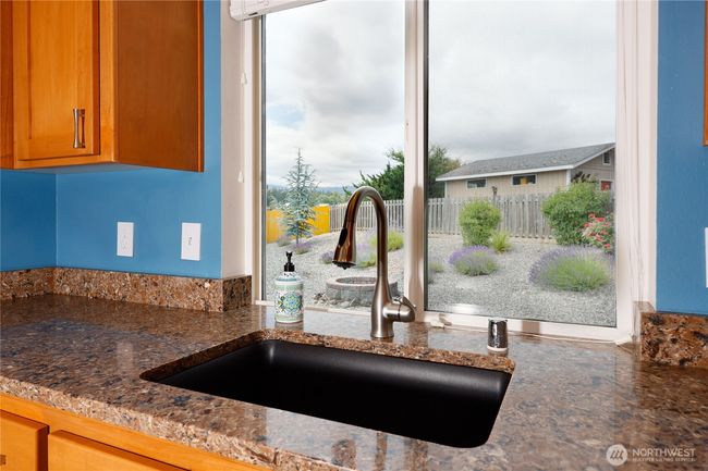 541 W Salal Pl, House other with 3 bedrooms, 2 bathrooms and 2 parking in Sequim WA | Image 21