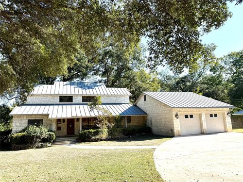 9030 River Rd, New Braunfels, TX, 78132-3104 | Card Image