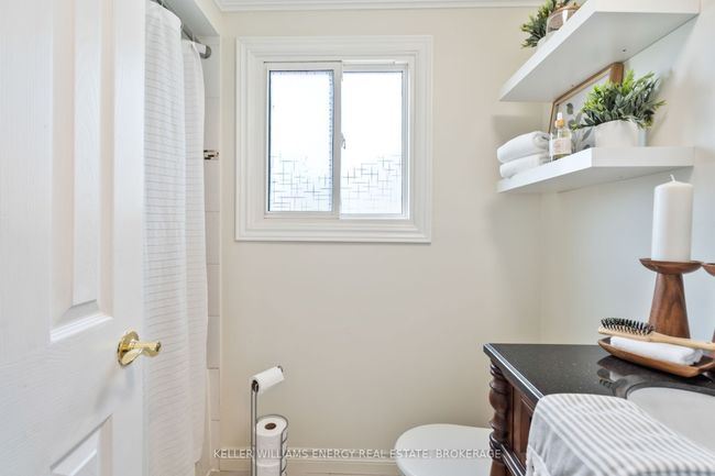 754 Hillcroft St, House attached with 4 bedrooms, 2 bathrooms and 3 parking in Oshawa ON | Image 20