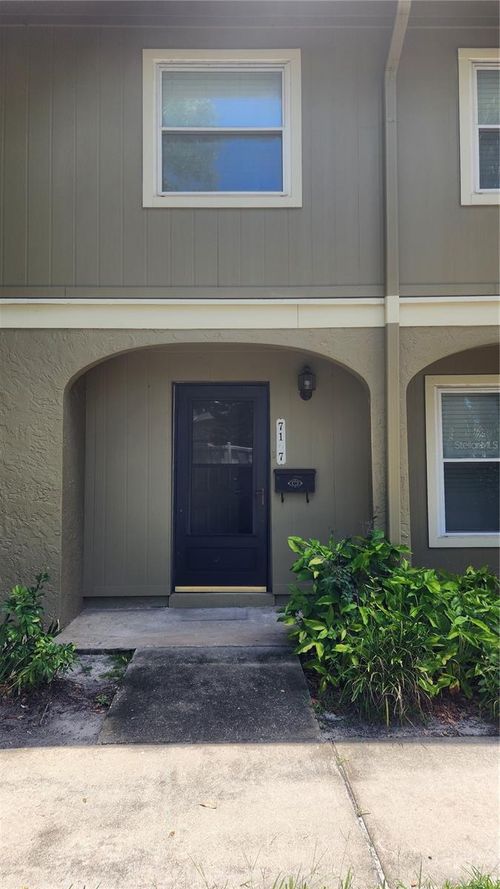7107 Hernando Ct, TAMPA, FL, 33615-2934 | Card Image