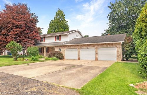 7351 Ashburton Cir Nw, North Canton, OH, 44720-5913 | Card Image