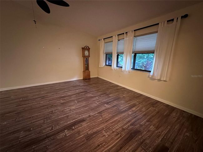 1643 New Abbey Ave, House other with 3 bedrooms, 2 bathrooms and null parking in LEESBURG FL | Image 13