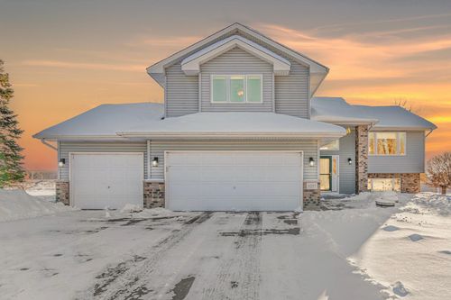 5257 200th St N, Forest Lake, MN, 55025-9606 | Card Image