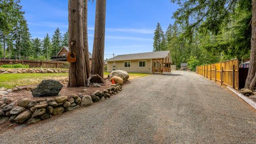 3307 Kentwood Rd, Courtenay, BC, V9N9R2 | Card Image