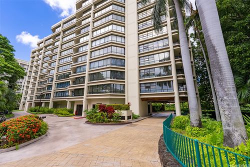 801-1525 Wilder Ave, Honolulu, HI, 96822-4686 | Card Image
