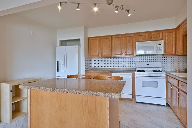 APT-10 - 7321 W Fullerton Ave, Condo with 2 bedrooms, 1 bathrooms and 1 parking in Elmwood Park IL | Image 9