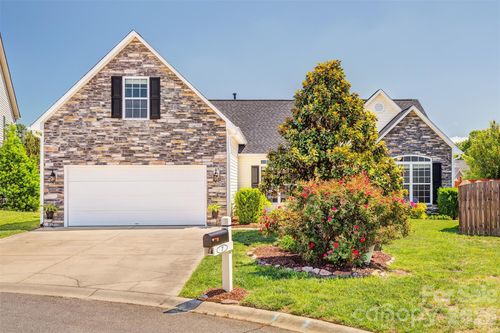 7 Breyerton Ct, Asheville, NC, 28804-4412 | Card Image