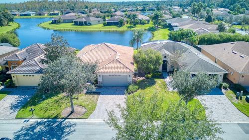 307 Monterey St, POINCIANA, FL, 34759-3686 | Card Image