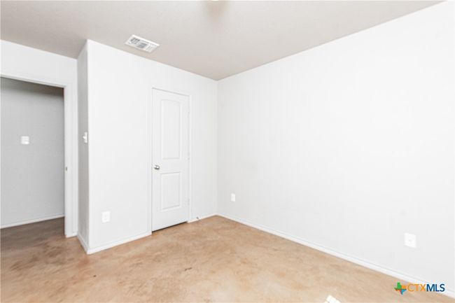 6903 Oliver Loving Dr, House other with 5 bedrooms, 3 bathrooms and null parking in Killeen TX | Image 19