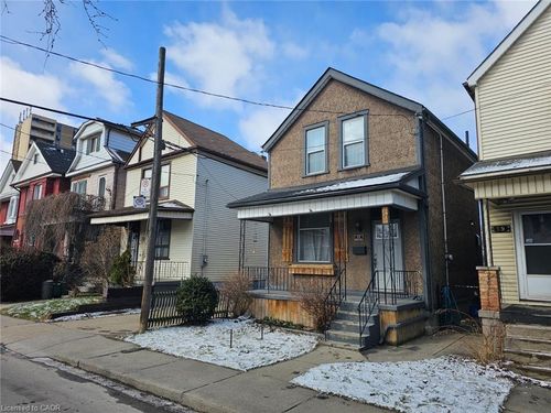 17 Minto Ave, Hamilton, ON, L8L6E1 | Card Image