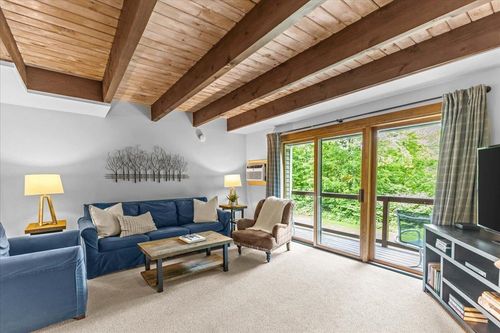 462-277 Topnotch Dr, Stowe, VT, 05672-5693 | Card Image