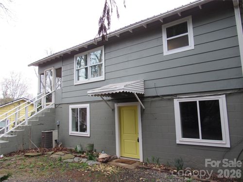 822 Azalea Ave, Black Mountain, NC, 28711-2908 | Card Image