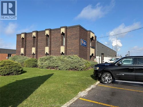 995 Richmond Street, Chatham, ON, N7M5J5 | Card Image