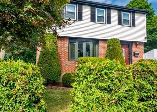 87 Clare Ave, Boston, MA, 02136-2201 | Card Image