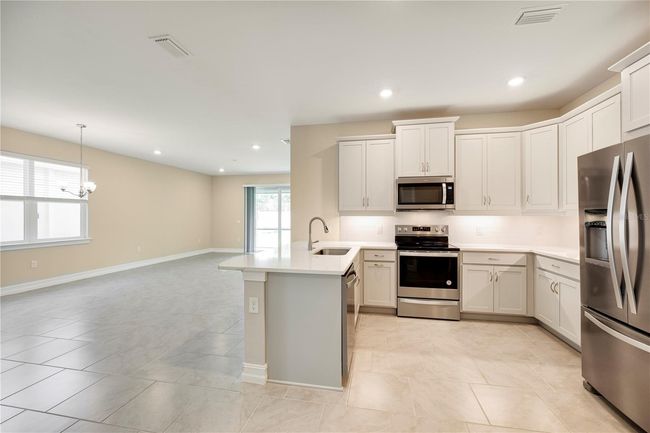 376 Ibiza Loop, House other with 2 bedrooms, 2 bathrooms and null parking in VENICE FL | Image 13