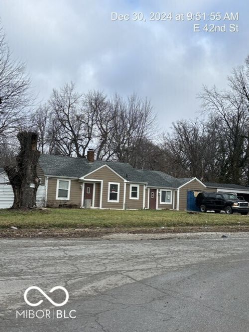 3302 E 42nd St, Indianapolis, IN, 46205-3016 | Card Image