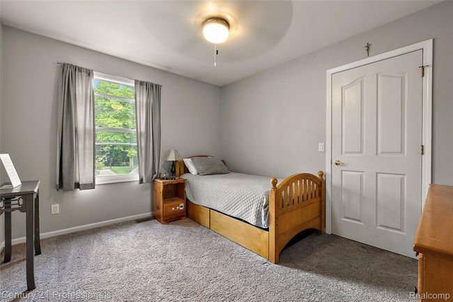 Upstairs bedroom 4 | Image 39