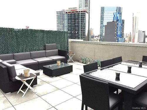5a-44-15 Purves St, Long Island City, NY, 11101-2970 | Card Image