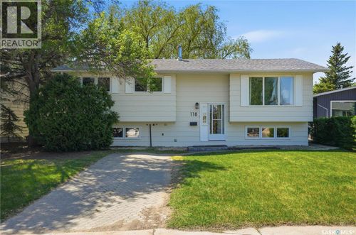 118 Laurentian Dr, Saskatoon, SK, S7H4M2 | Card Image