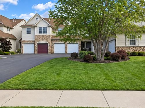 8638 Saddlebred Ct, Frankfort, IL, 60423-8619 | Card Image