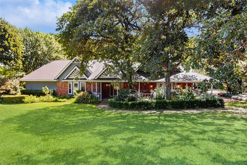 917 Hillside Dr, Copper Canyon, TX, 75077-8530 | Card Image