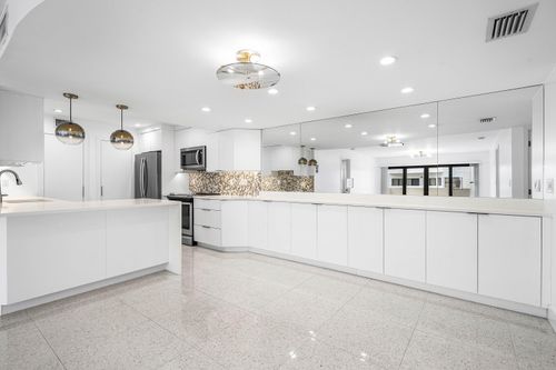 408-330 Se 20th Ave, Deerfield Beach, FL, 33441-5182 | Card Image