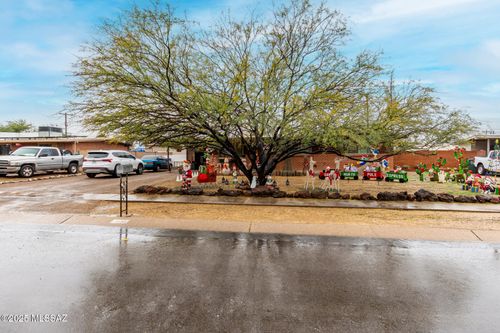 2036 S Avenida Ursa, Tucson, AZ, 85710 | Card Image