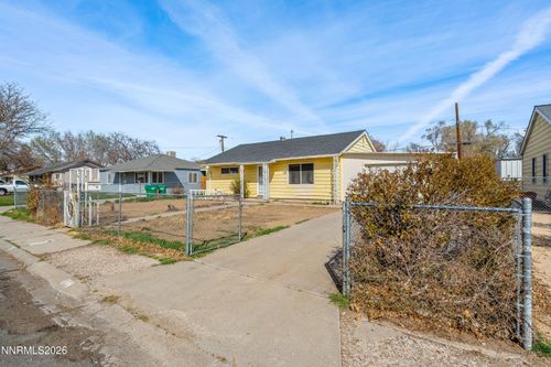 112 K St, Sparks, NV, 89431-3211 | Card Image