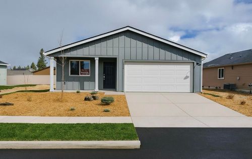 16650 Grey Pine St, La Pine, OR, 97739-8704 | Card Image