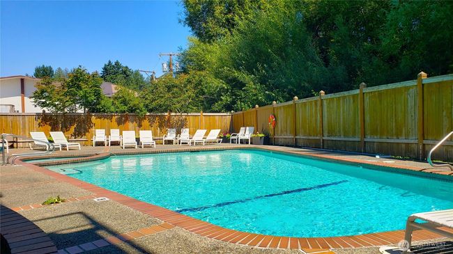 APT-201 - 9727 Ne Juanita Dr, Condo with 3 bedrooms, 3 bathrooms and 2 parking in Kirkland WA | Image 21