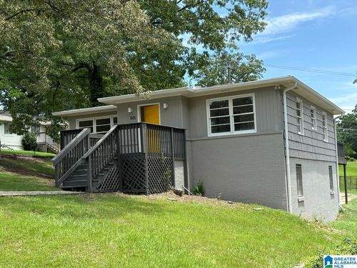 501 Westfield Dr, FAIRFIELD, AL, 35064-1555 | Card Image