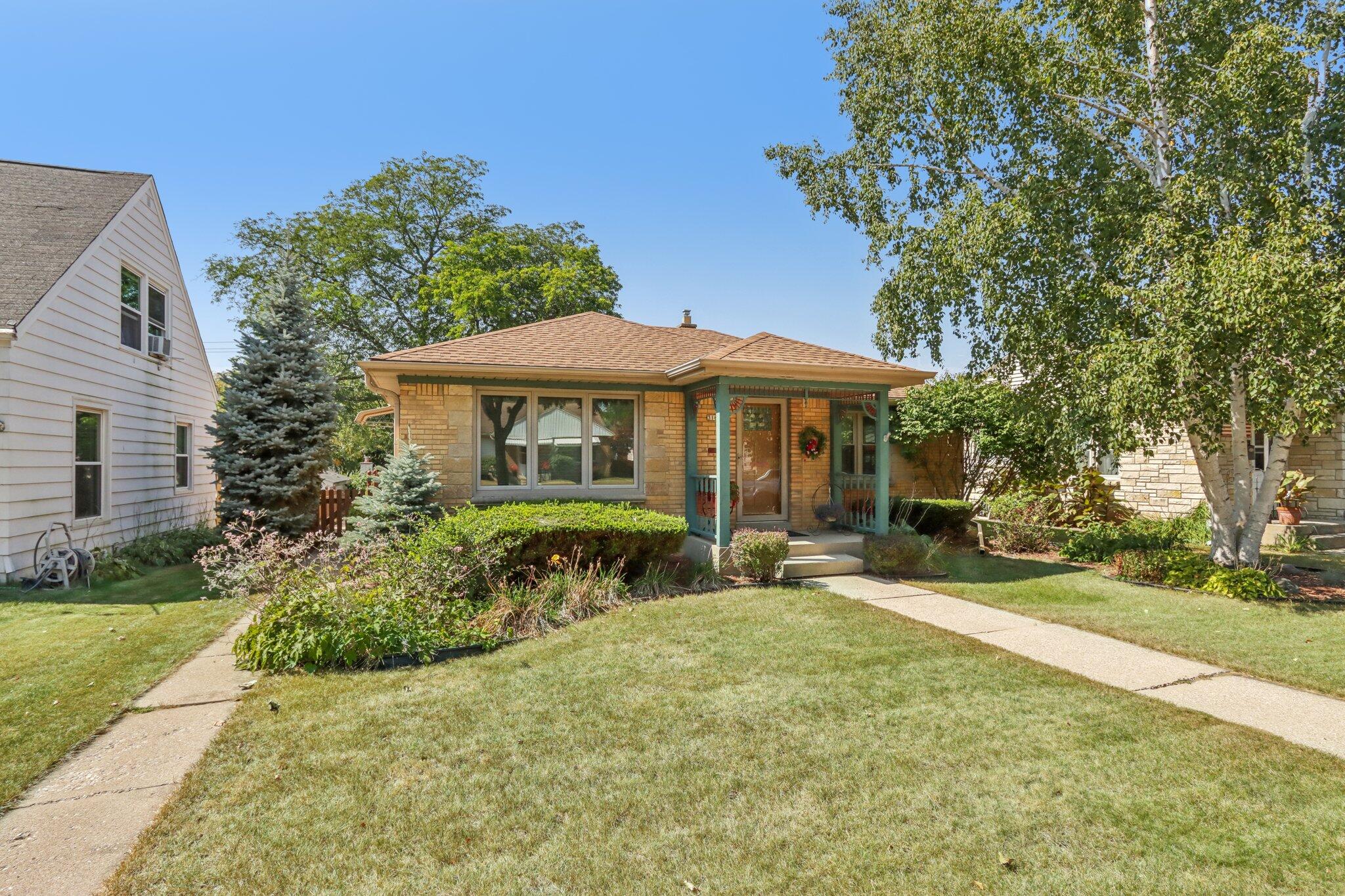 94th St, Milwaukee, WI 53222