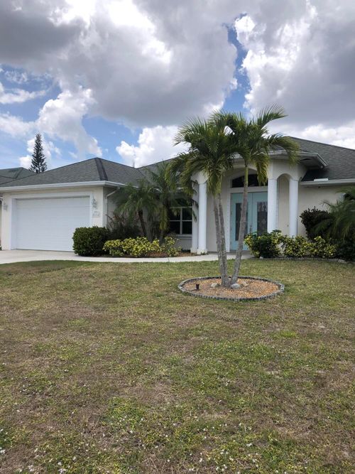 584 Se Nome Dr, Port St. Lucie, FL, 34984-8944 | Card Image
