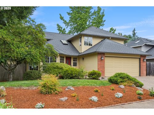 10627 Sw Tualatin Dr, Portland, OR, 97224-4592 | Card Image