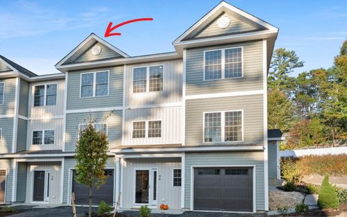 4B Dearborn St, Manchester, NH, 03103-3615 | Card Image