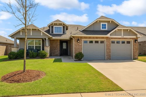 3838 E 144th St S, Bixby, OK, 74008-8067 | Card Image