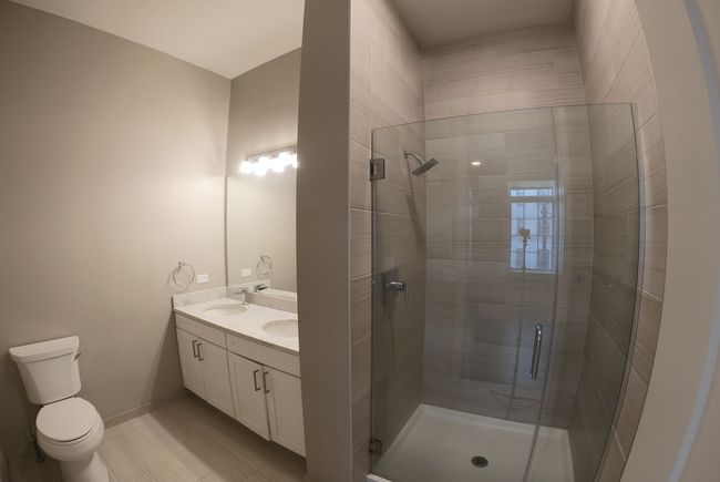APT-303 - 2050 Clark St, Condo with 2 bedrooms, 2 bathrooms and 1 parking in Chicago IL | Image 11