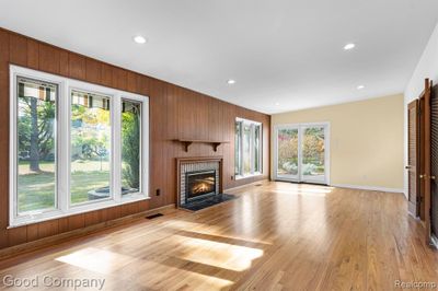 Living room w vaulted ceiling and recessed lights | Image 3