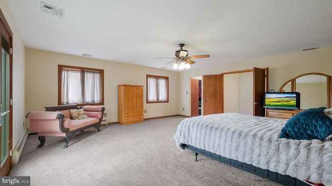 35 Declaration Dr, House other with 4 bedrooms, 3 bathrooms and null parking in NEWTOWN PA | Image 31