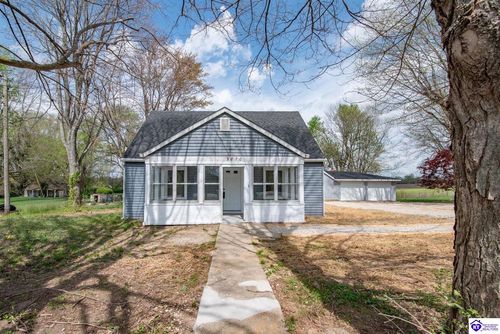 9870 Leitchfield Rd, Cecilia, KY, 42724-9663 | Card Image