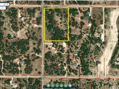 210 Coneflower Dr, Spring Branch, TX, 78070-5039 | Card Image