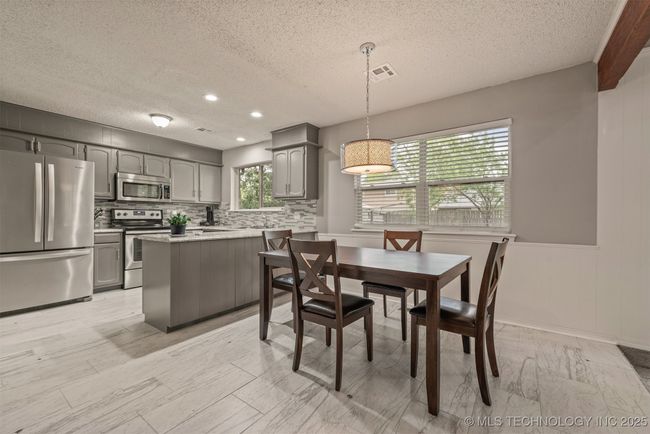 505 24 Th St, House other with 3 bedrooms, 2 bathrooms and null parking in Broken Arrow OK | Image 11