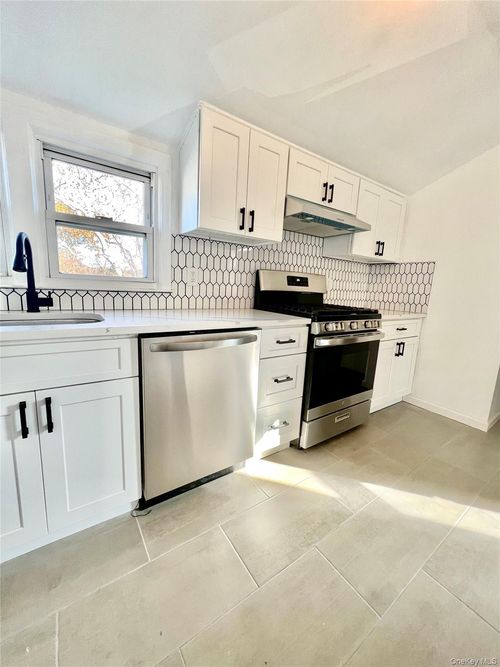 2-1525 Mamaroneck Avenue, Mamaroneck, NY, 10543 | Card Image